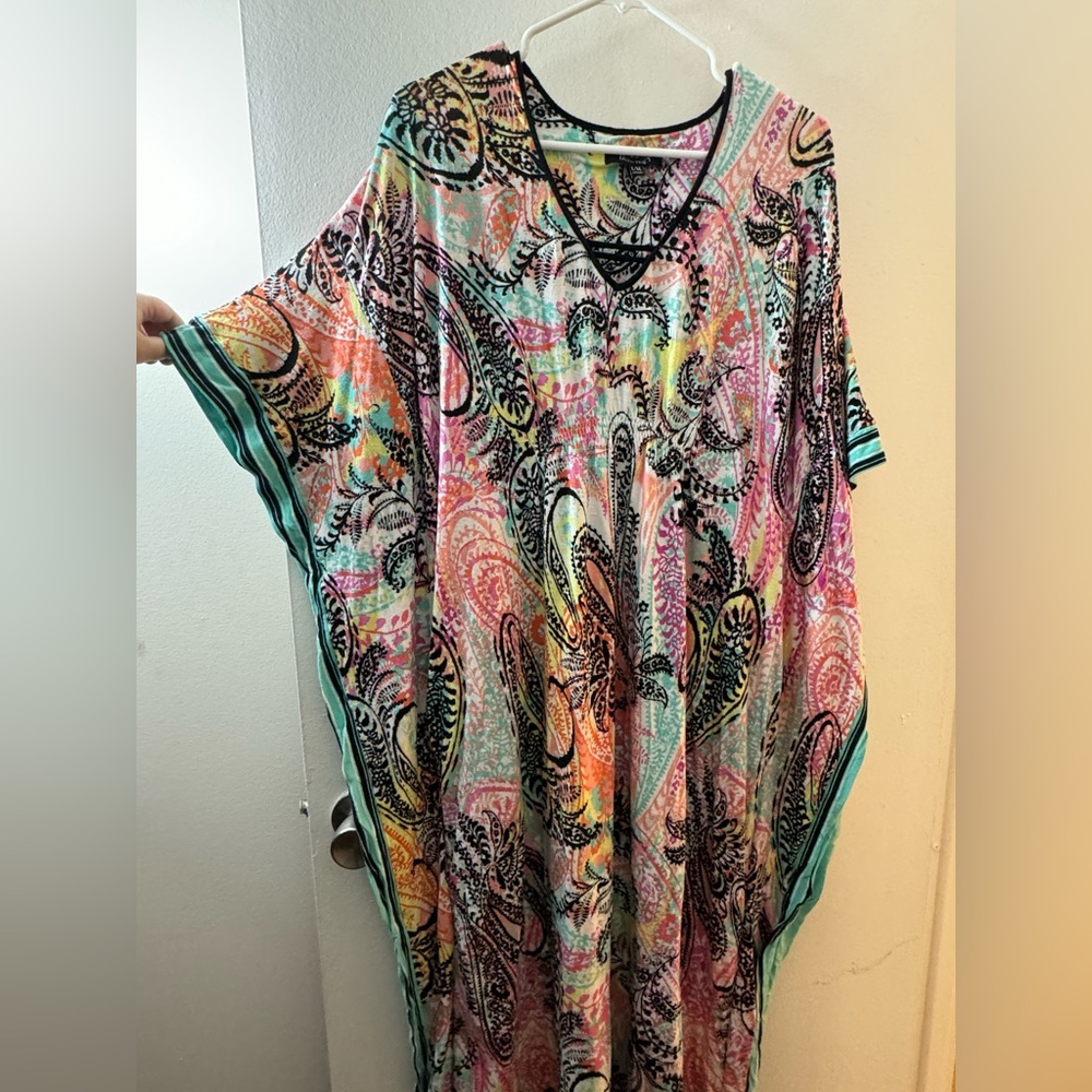 Colourful Coverup - Ellen Tracy (Plus Size)